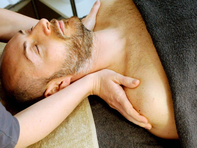 Soins, accompagnements et thérapies Relation d'Aide par le Toucher®