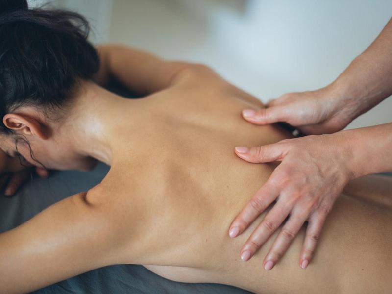 Soins, accompagnements et thérapies Massages des 5 continents et Massages Shiatsu