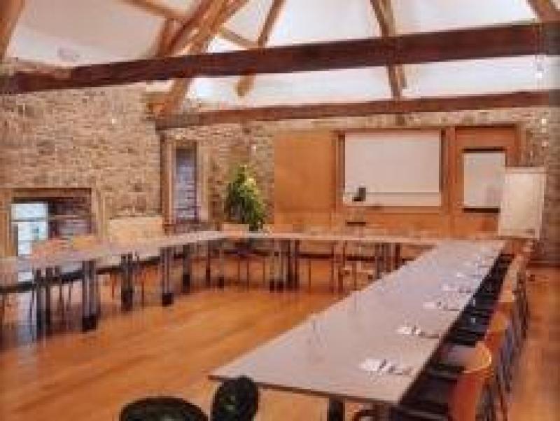 Salle de conférences à louer Harzé : Salle René Hénoumont
